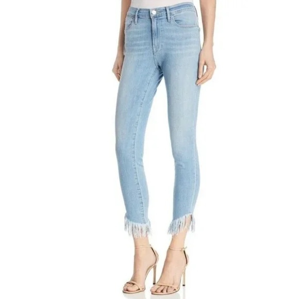 NWOT Frame Women's Frayed Hem Light Blue Jeans Le high Skinny size 28